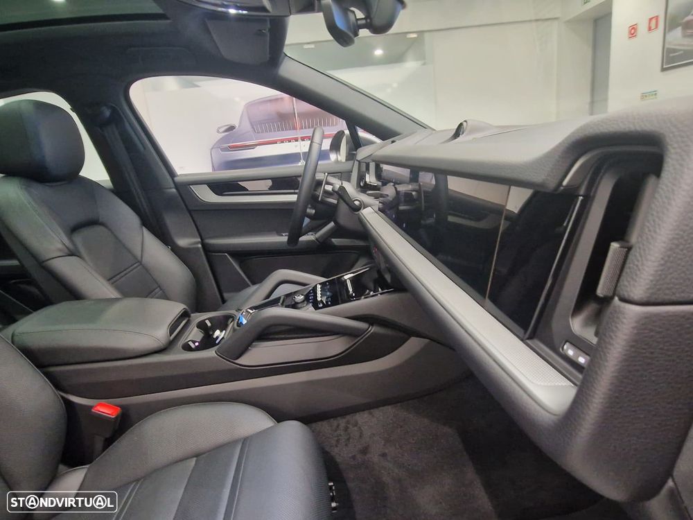 Porsche Cayenne Coupé E-Hybrid - 20