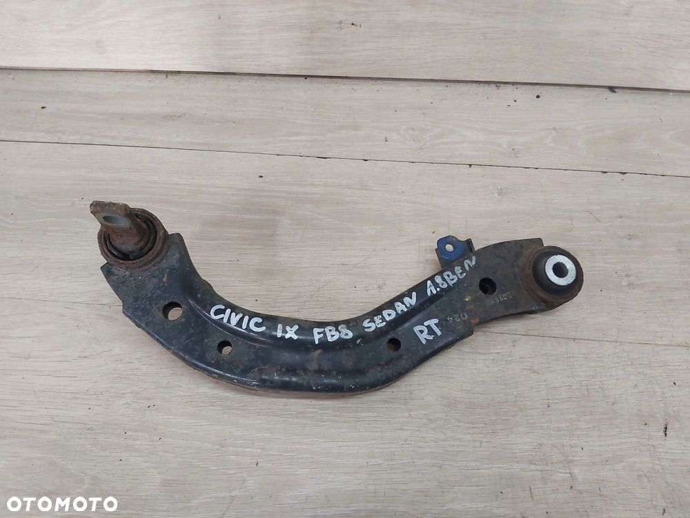 Honda Civic IX 9 wahacz prawy tył górny 11-17r SEDAN 1,8 - 1