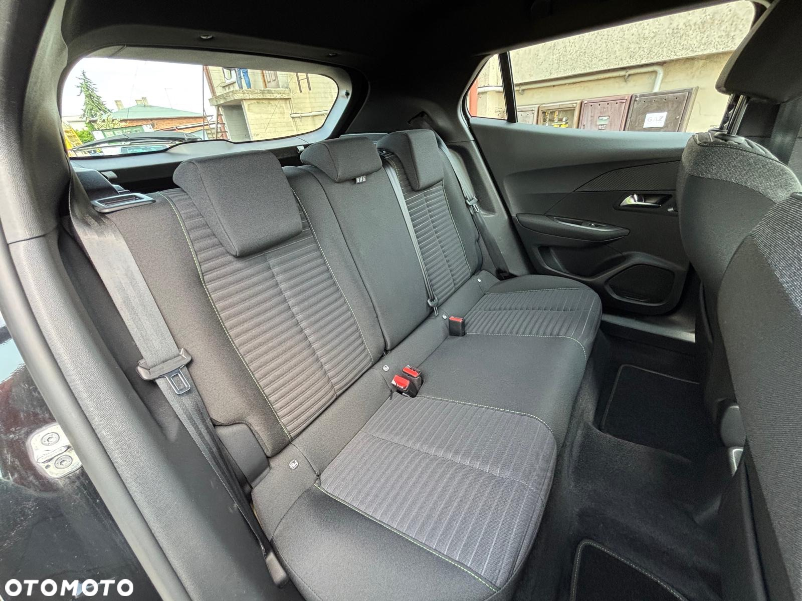 Peugeot 2008 1.2 PureTech Active Pack S&S - 19