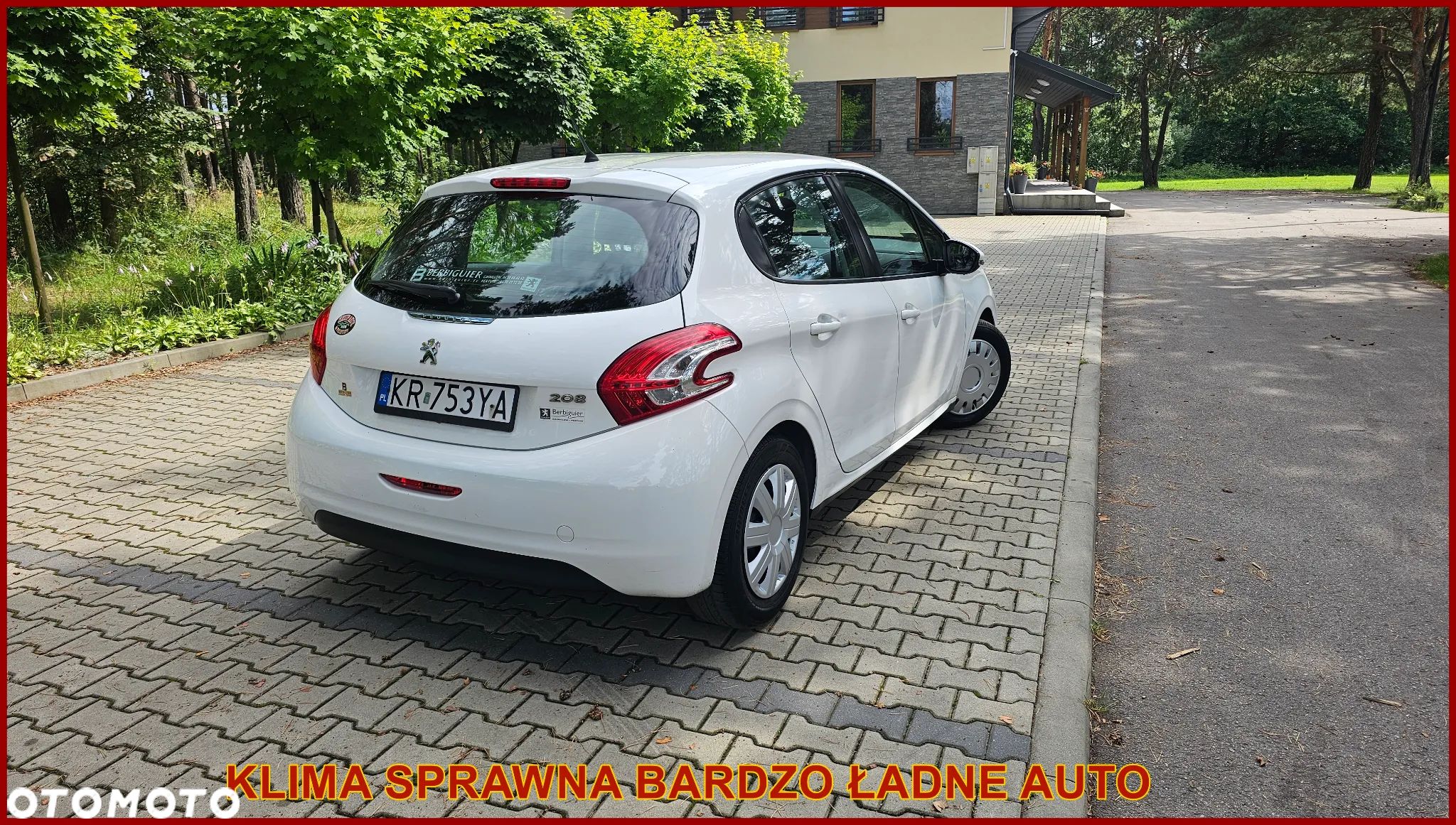 Peugeot 208 - 1