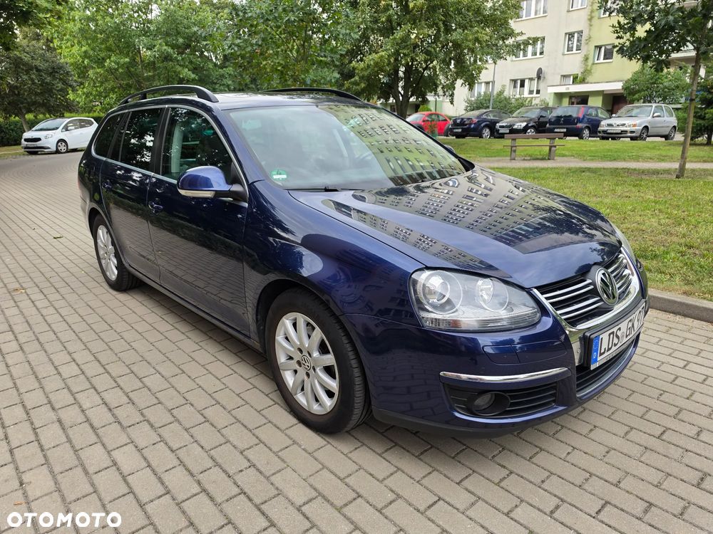 Volkswagen Golf 1.4 TSI Tour Edition - 2