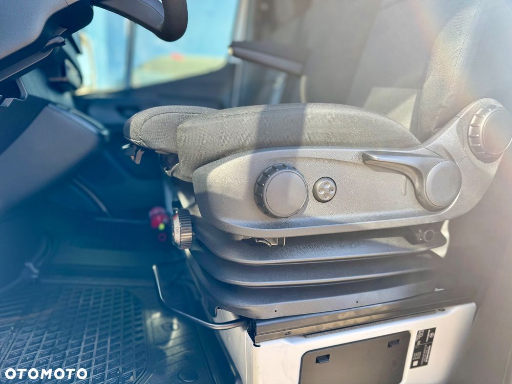 Mercedes-Benz Sprinter 317 Furgon Standard L2H2 - 19