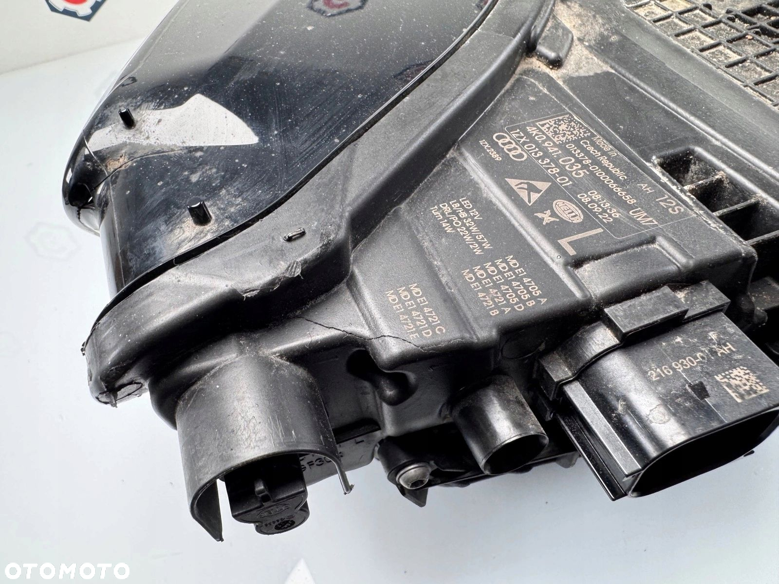 LAMPA LEWA PRZÓD AUDI A6 C8 MATRIX - 8
