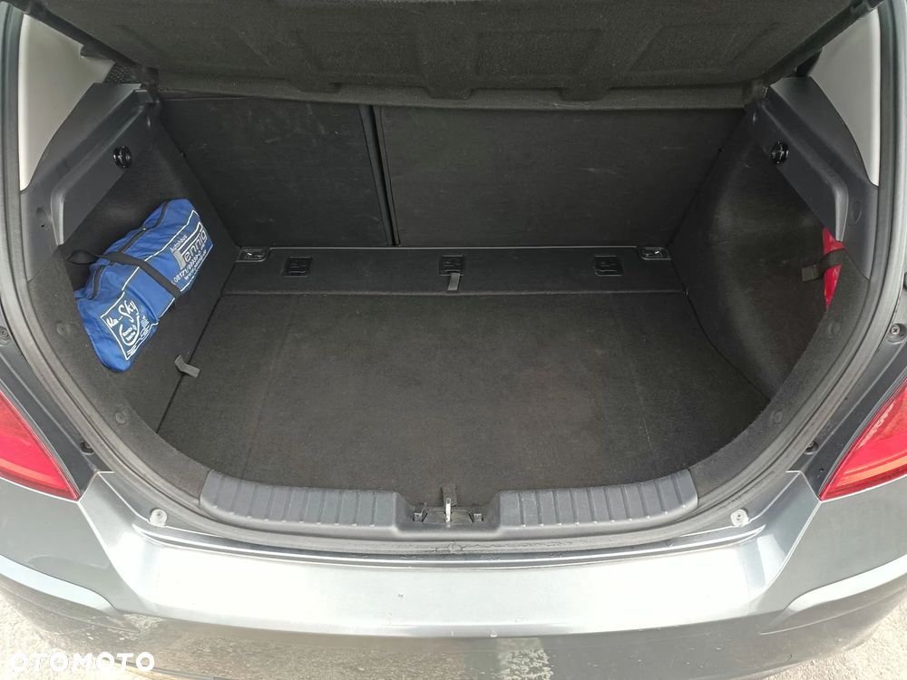 Hyundai i30 1.4 Comfort World Cup - 10