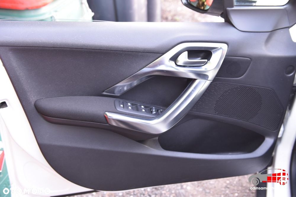 Peugeot 2008 - 15