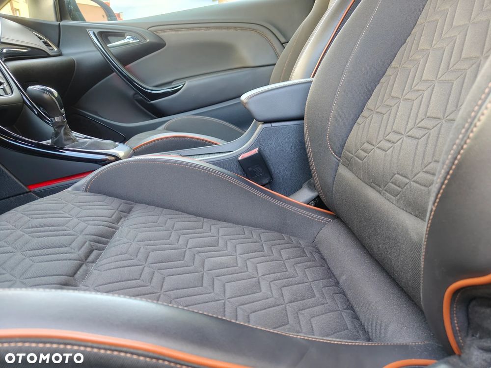 Opel Cascada 1.4 T Cosmo S&S EU6 - 10