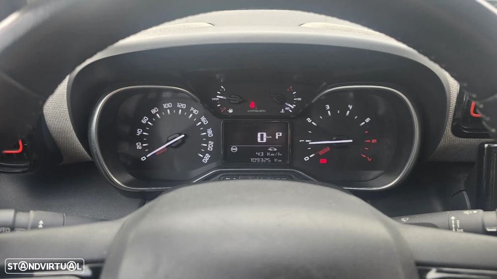 Citroën C3 Aircross 1.2 PureTech Shine EAT6 - 8