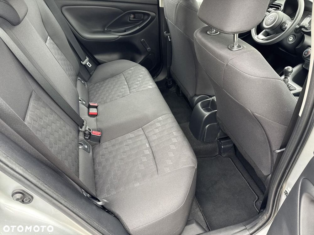 Toyota Yaris 1.5 Active - 13