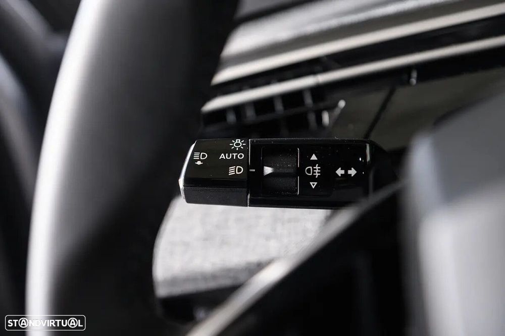Peugeot 3008 1.2 Hybrid Allure e-DCS6 - 40