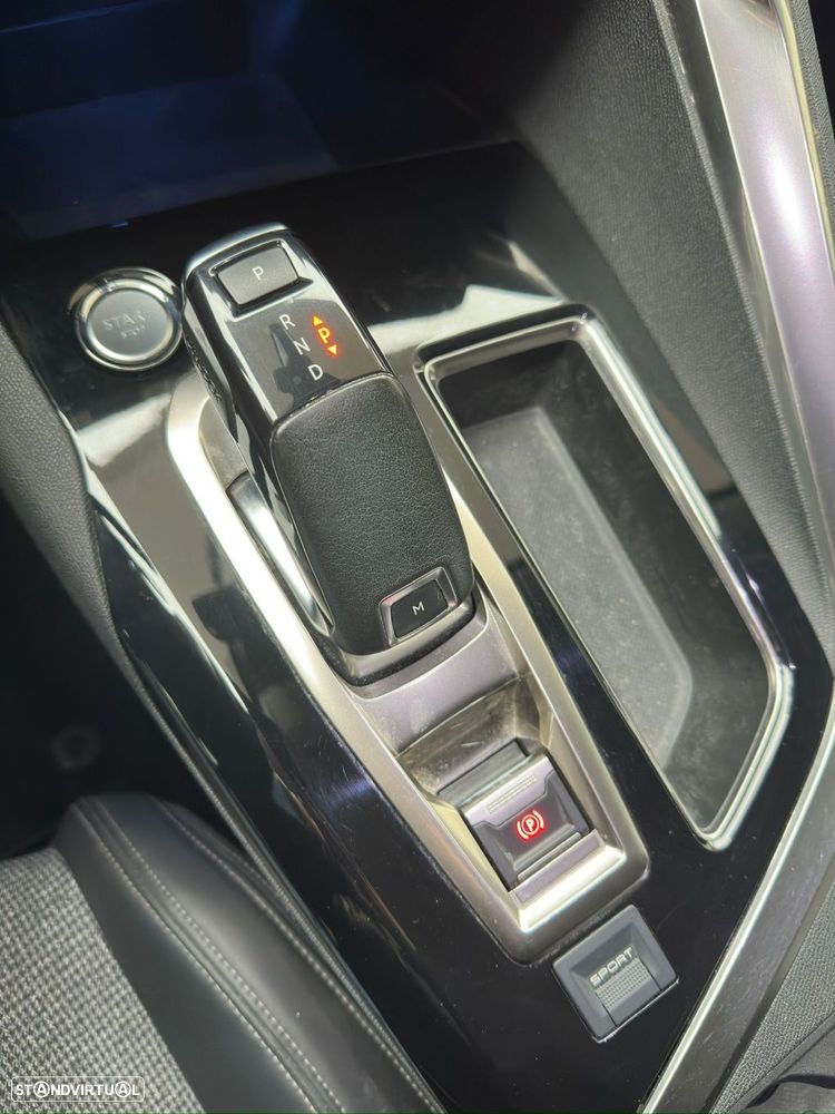 Peugeot 5008 1.2 PureTech Allure EAT6 - 13