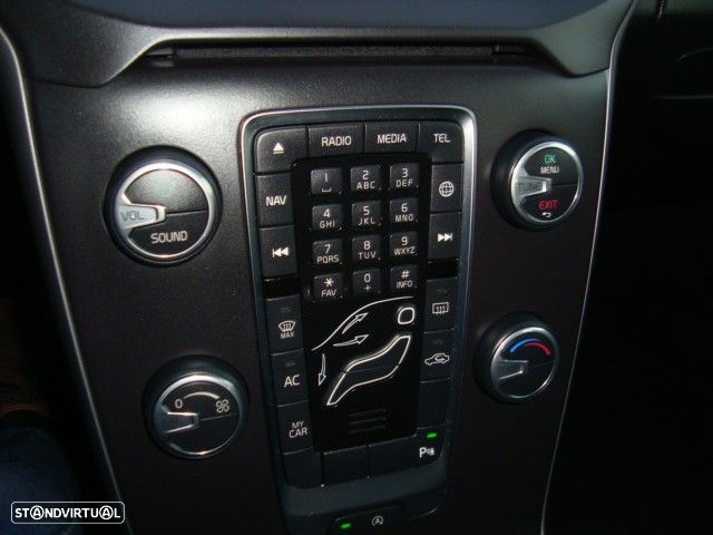 Volvo V40 2.0 D3 R-Design Momentum - 20