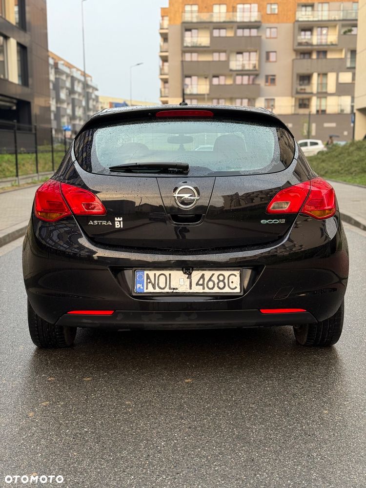 Opel Astra 1.4 Cosmo - 6