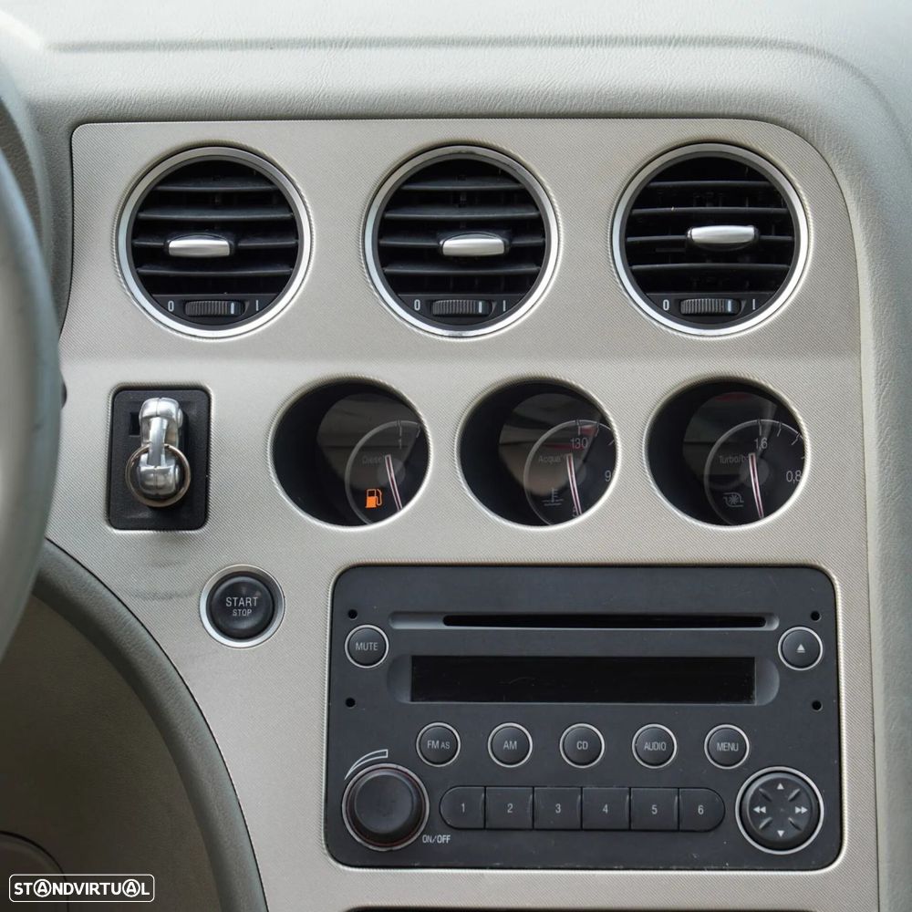 Alfa Romeo 159 Sportwagon 1.9 JTDm 16V Sportiva - 19