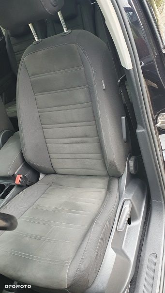 Volkswagen Touran 2.0 TDI SCR Highline - 10