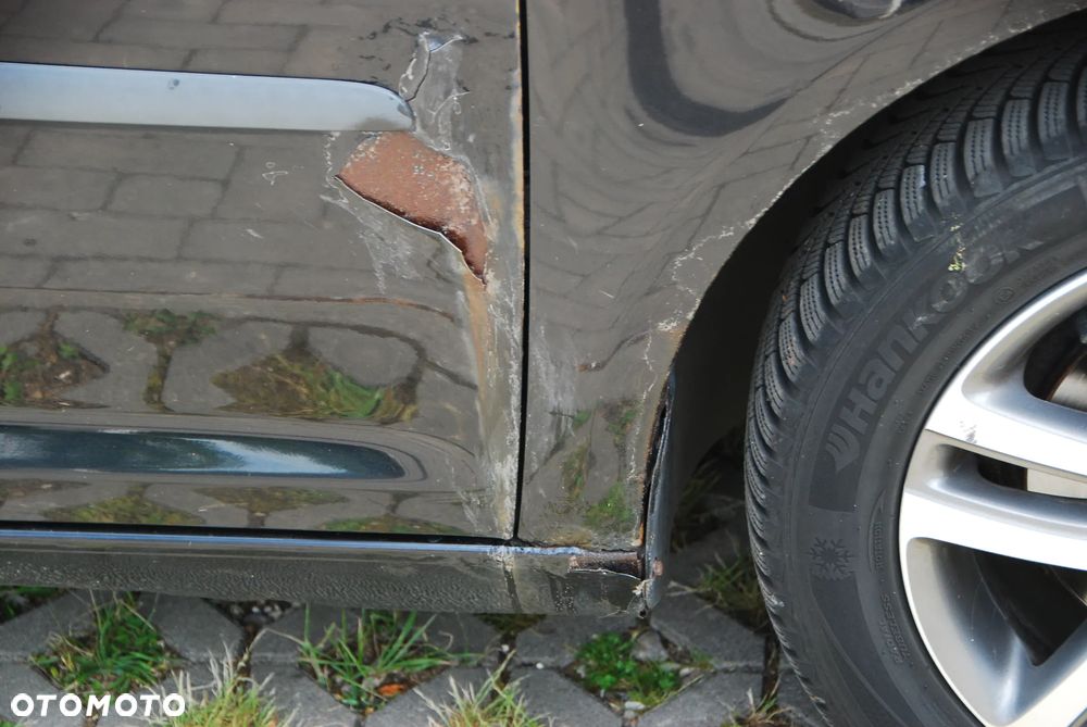 Volkswagen Touran 1.9 TDI Conceptline - 20