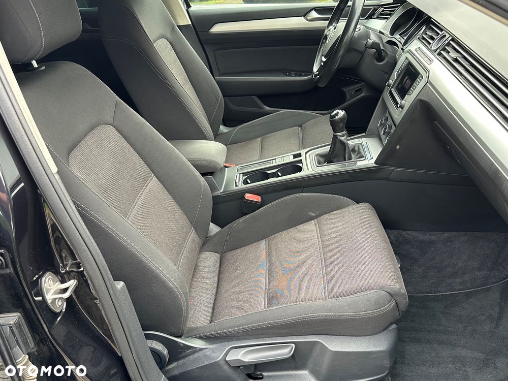 Volkswagen Passat Variant - 12
