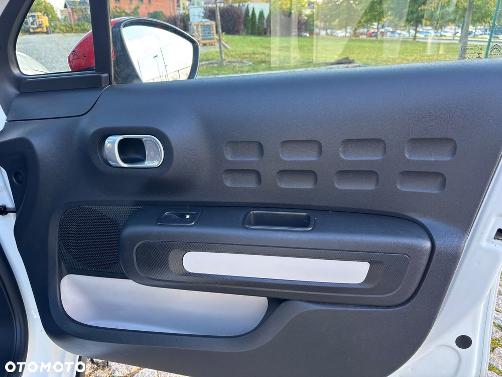 Citroën C3 1.2 PureTech Live - 19