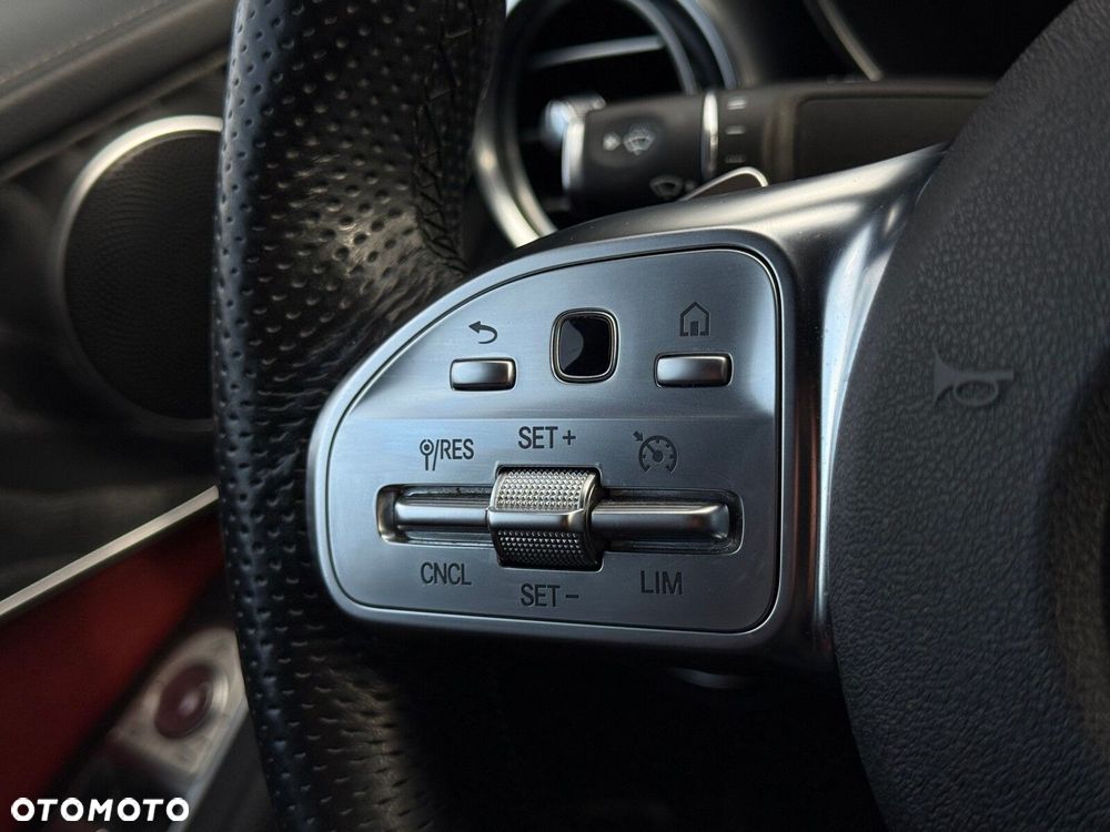 Mercedes-Benz GLC 300 4-Matic - 17