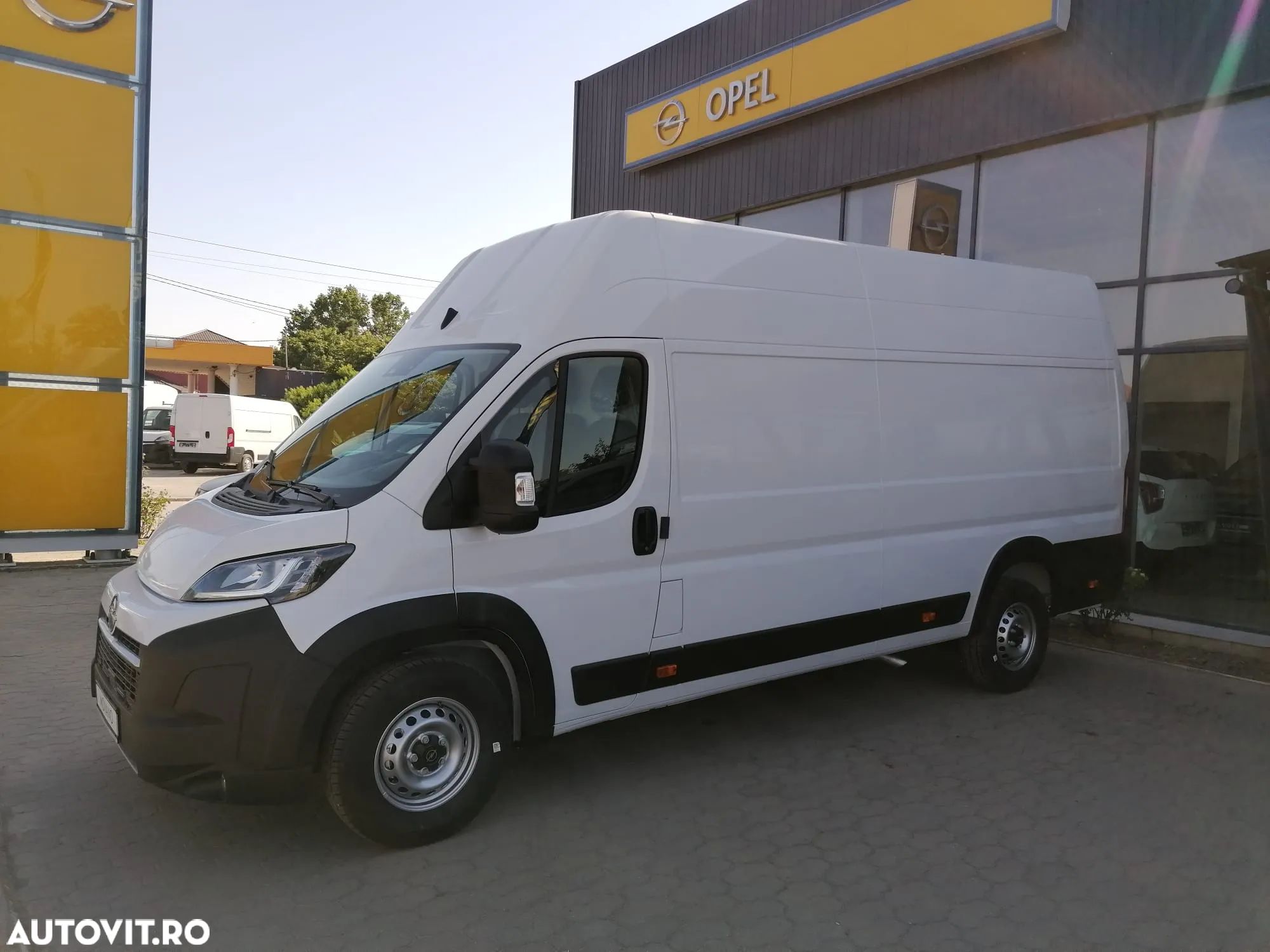 Opel Movano - 1