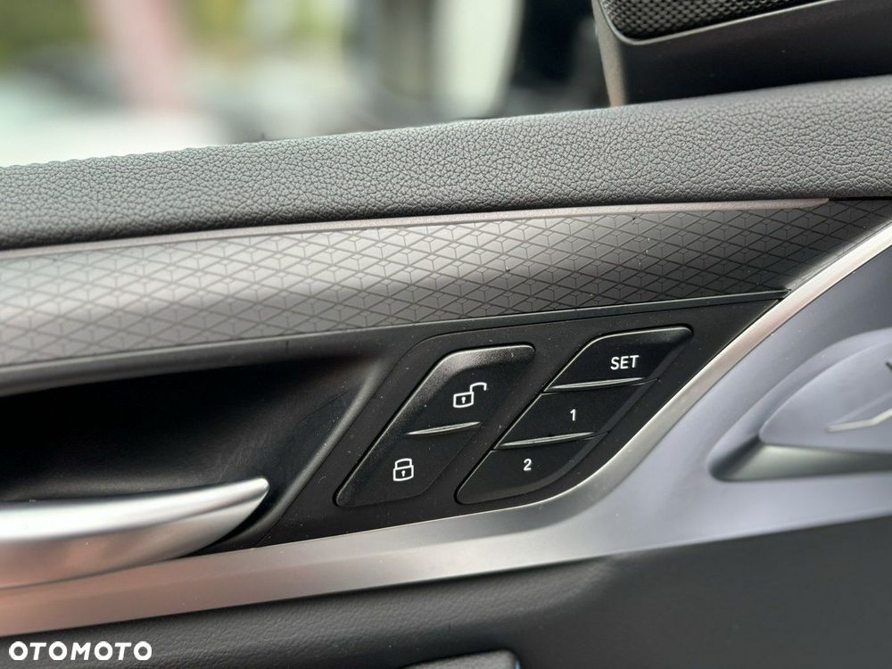 BMW X3 xDrive20i Advantage sport - 16