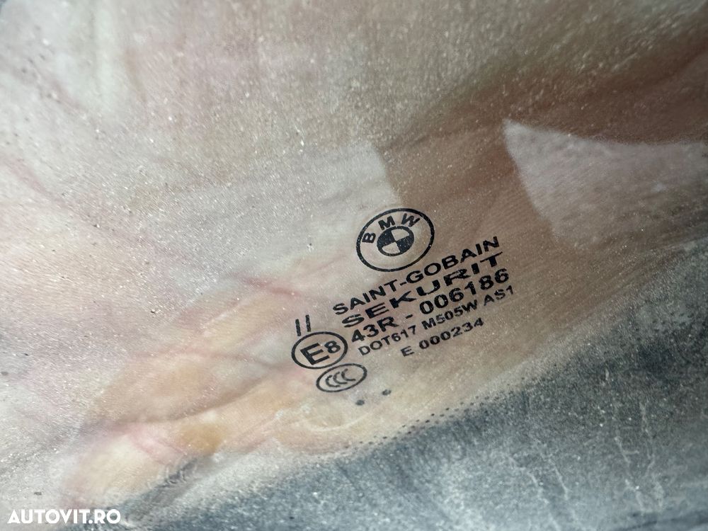 Vând parbriz original bmw F01 F02 cu hud kafas camera semne de circulație heliomat ( confort climatic ) reflectă razele uv pt modele după 2012 - 2