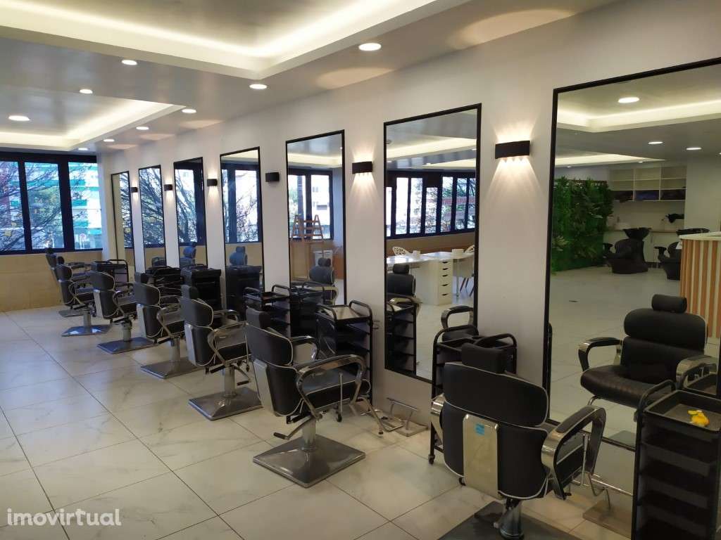 Cabeleireiro com 150m2 na Amadora - Estação - Grande imagem: 3/15