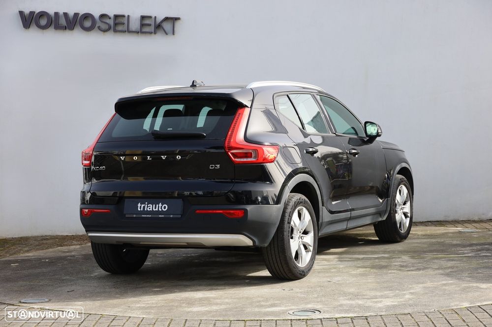 Volvo XC 40 2.0 D3 Momentum Geartronic - 2