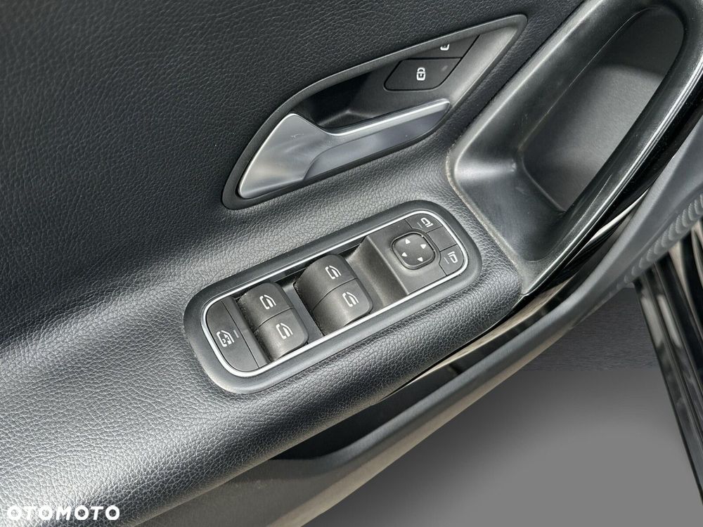 Mercedes-Benz Klasa A 160 - 30