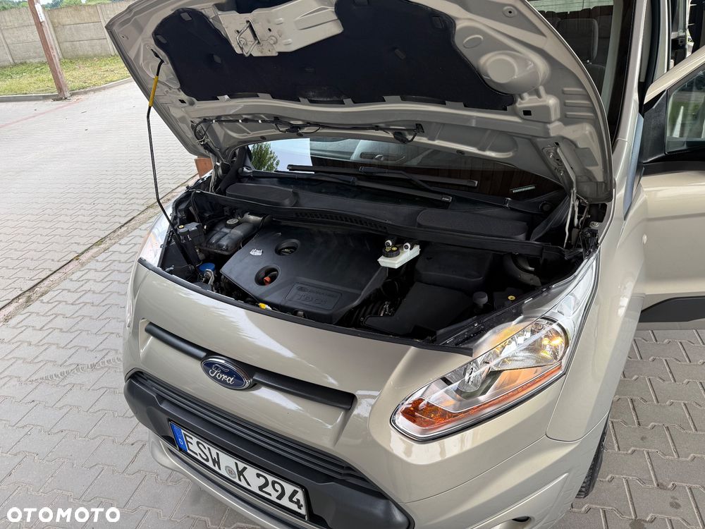 Ford Tourneo Connect Grand - 37