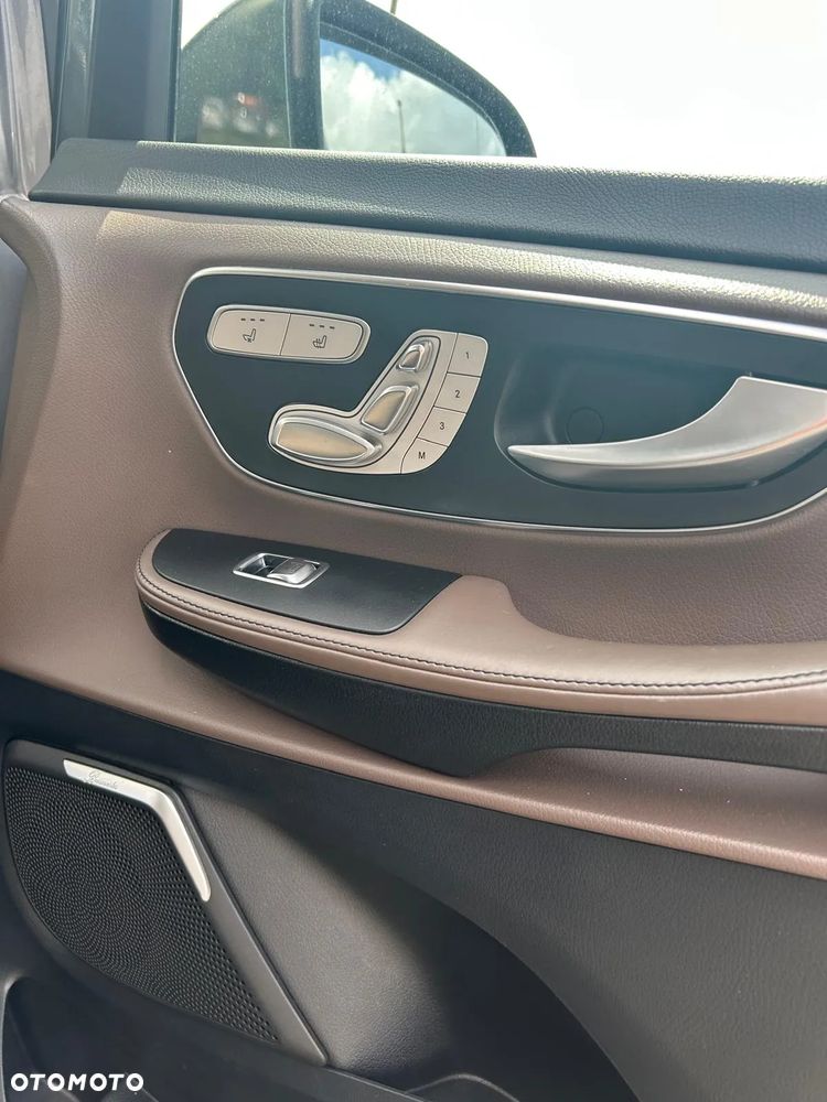 Mercedes-Benz Klasa V 300 d Exclusive 9G-Tronic (d³ugi) - 24