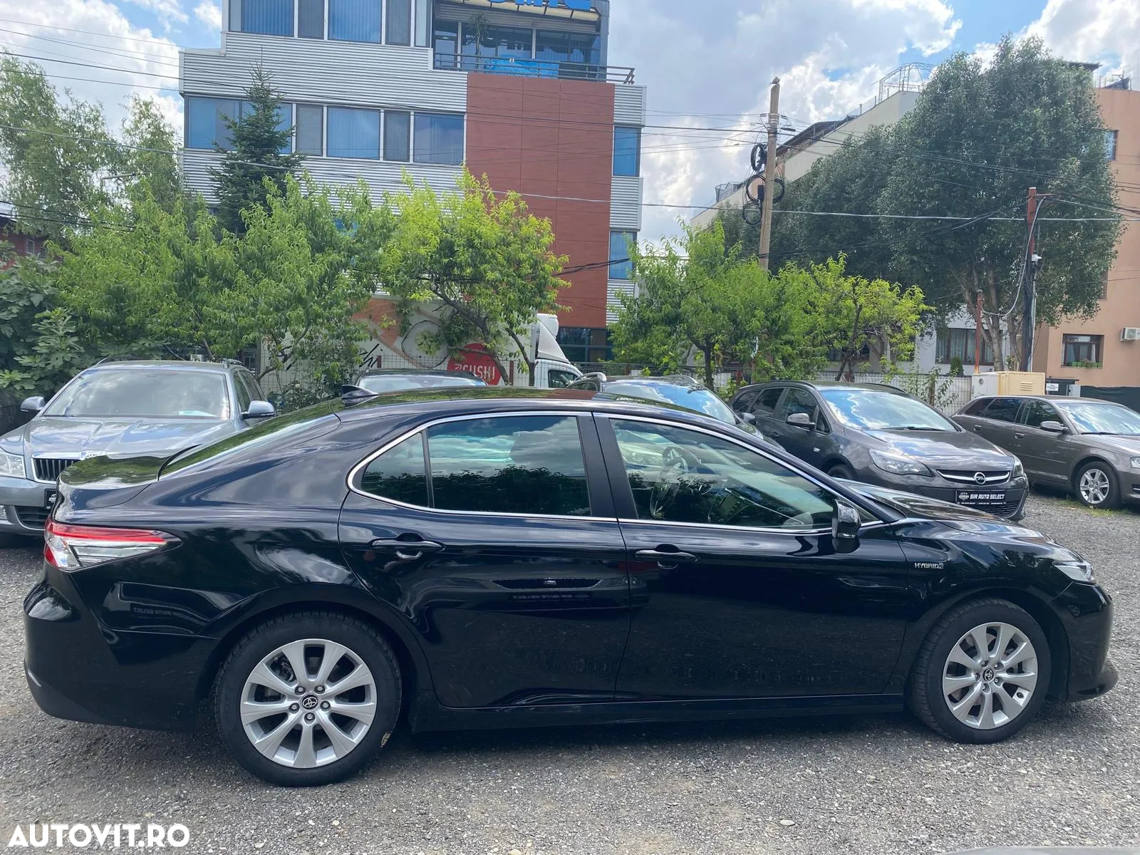 Toyota Camry 2.5 Hybrid Business - 2