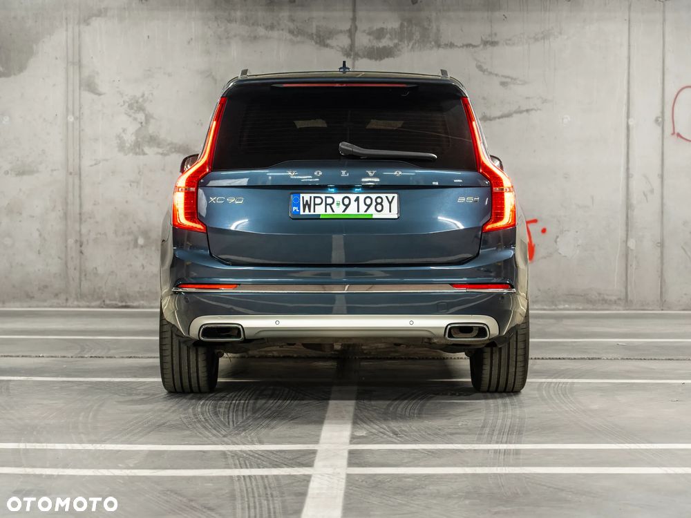 Volvo XC 90 B5 D AWD Momentum - 6