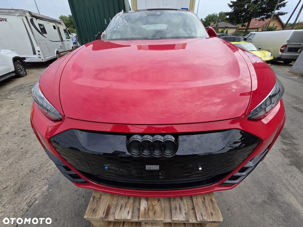 AUDI E TRON GT 2023 ROK PAS PRZEDNI KOMPLET - 2