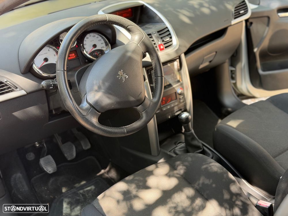 Peugeot 207 1.6 HDi Sport - 12