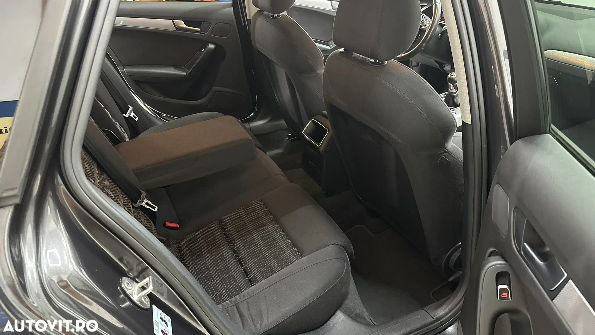 Audi A4 2.0 TDI Avant - 9