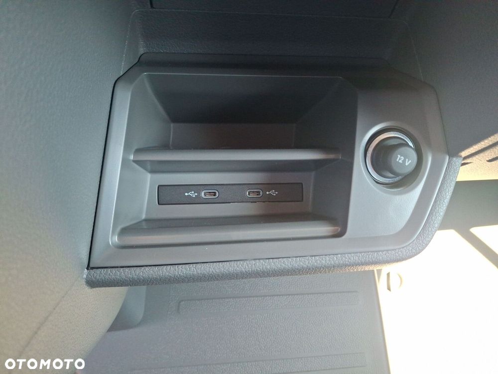 Volkswagen Crafter 35 furgon 177KM 3640 - 37