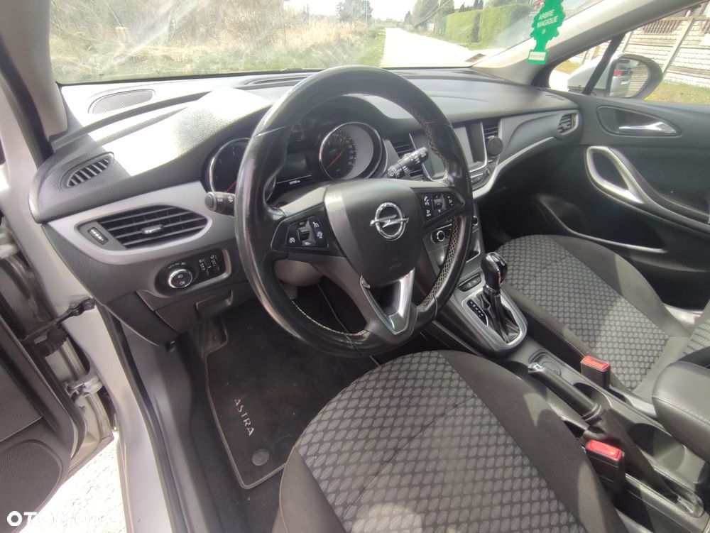Opel Astra - 18