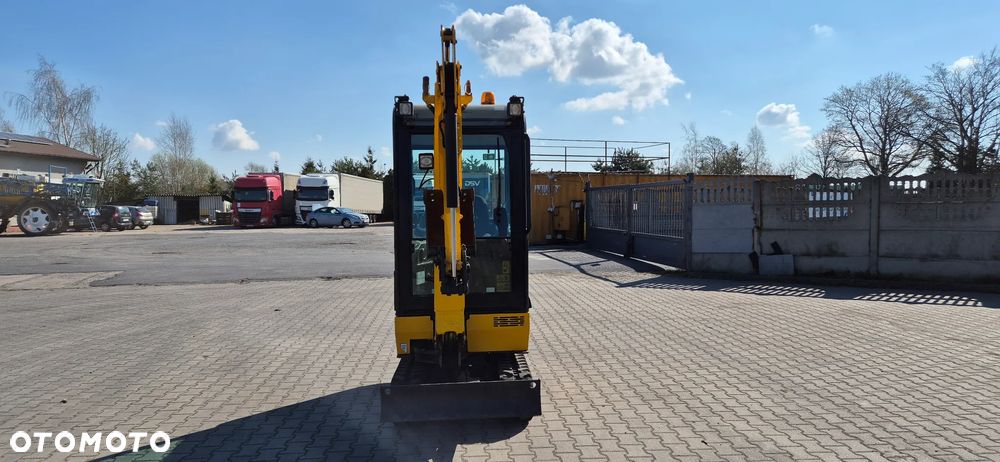 JCB 15C-1 - 3