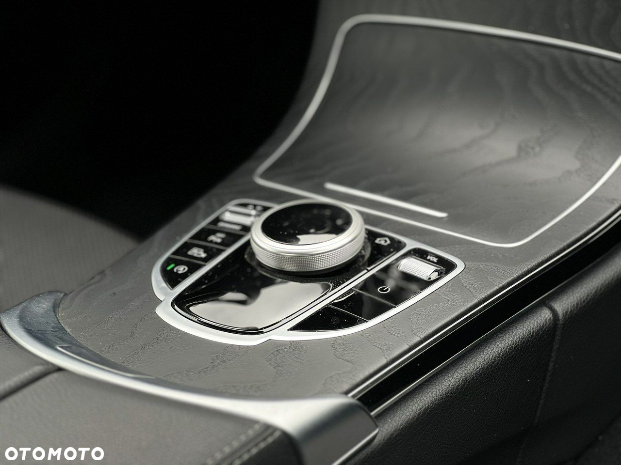 Mercedes-Benz Klasa C 220 d 9G-TRONIC - 22