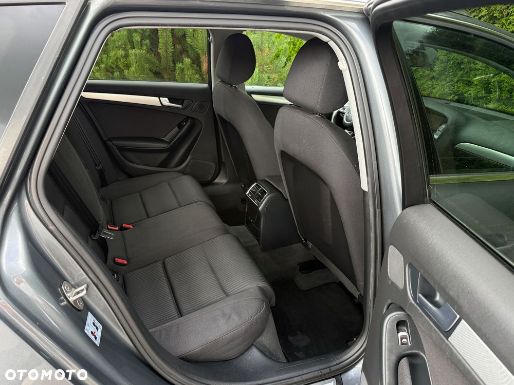 Audi A4 Avant - 9