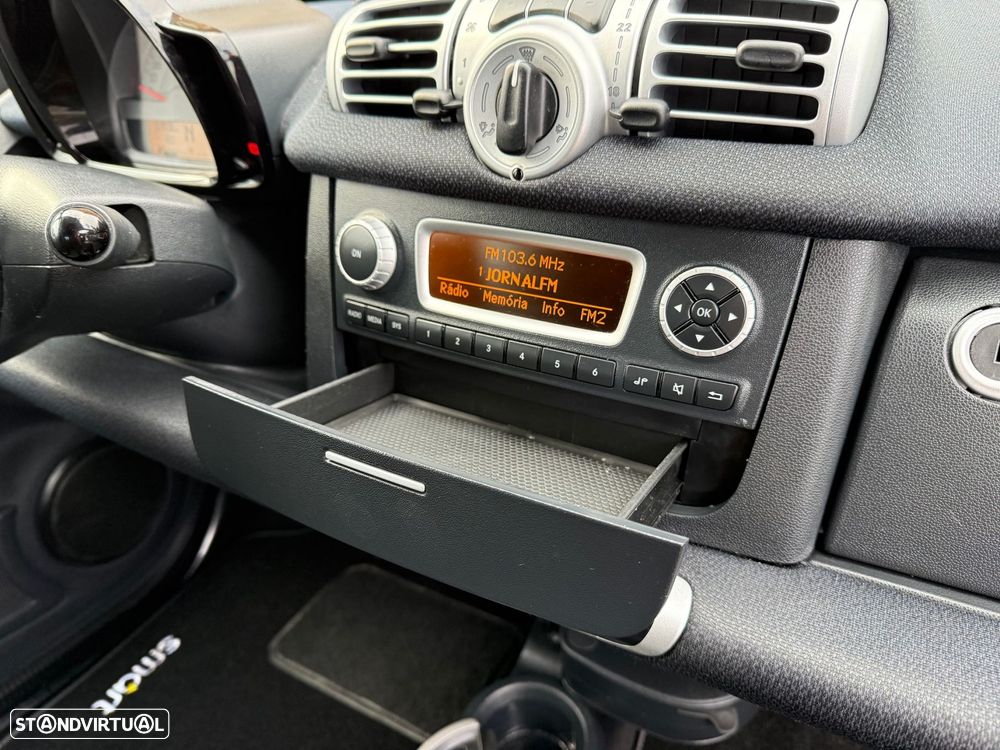 Smart ForTwo Coupé 1.0 mhd Passion 71 - 17