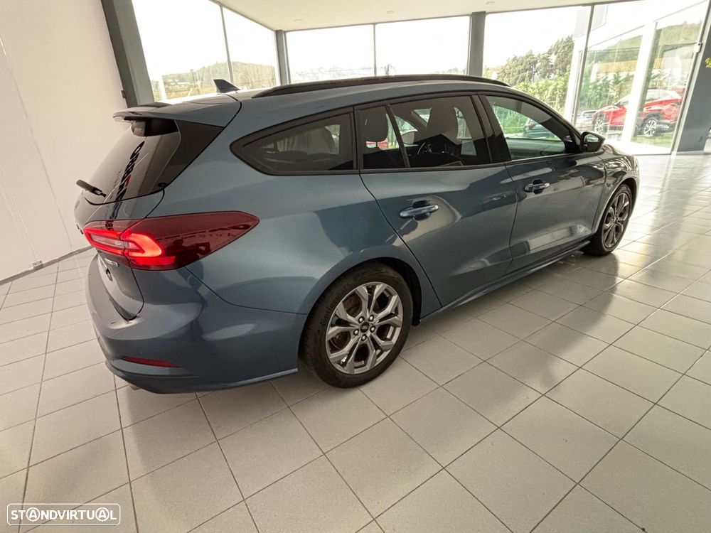 Ford Focus SW 1.0 EcoBoost MHEV ST-Line - 4