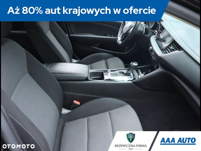 Opel Insignia - 10