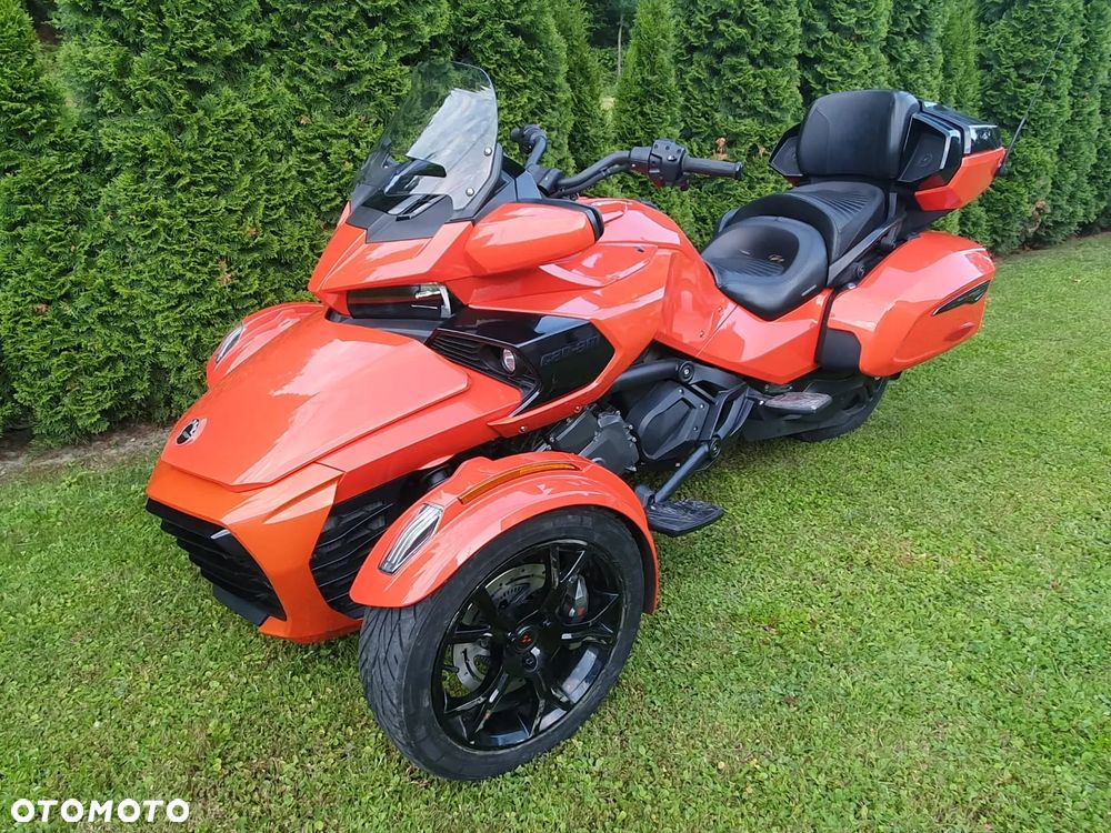 Can-Am Spyder - 1