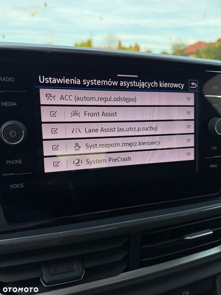 Volkswagen T-Roc 1.5 TSI Style DSG - 35