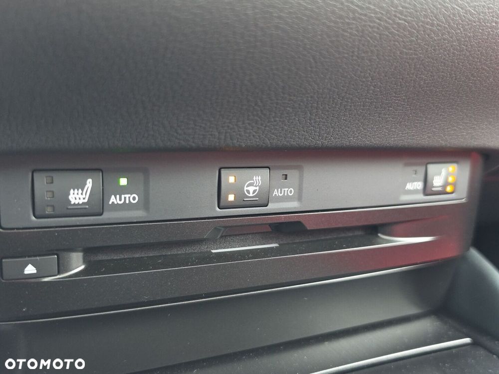 Lexus ES 300h F Sport Edition - 20