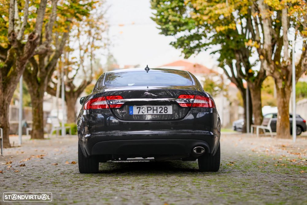 Jaguar Xf 2014 photo 5