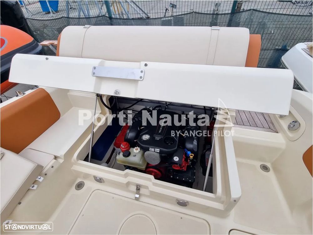 Invictus Yachts 280 SX - 11