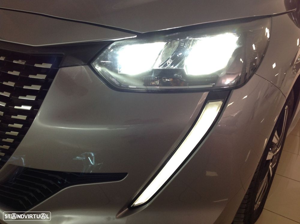 Peugeot 208 1.2 PureTech Allure - 13