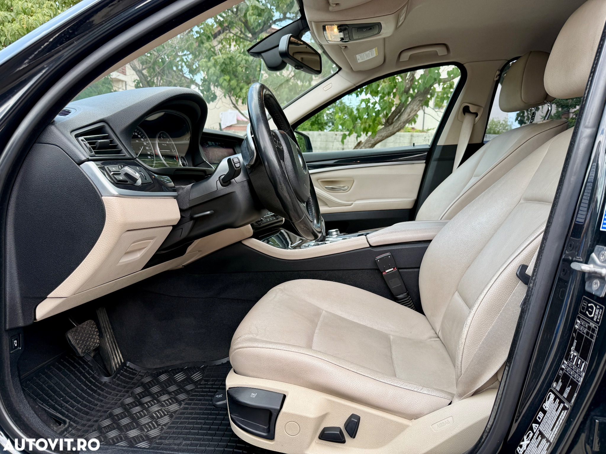 BMW Seria 5 520d xDrive Touring Aut. - 7